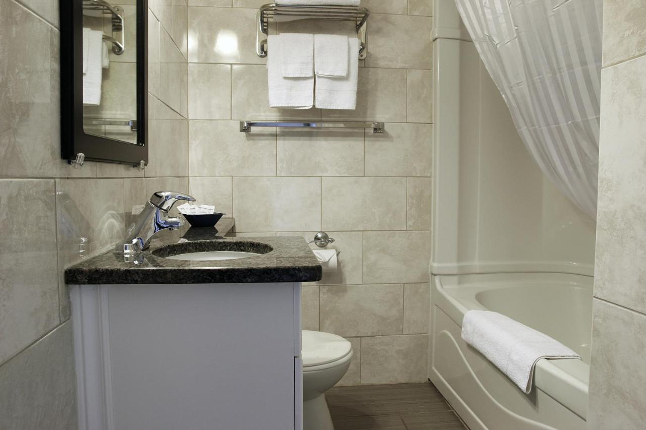 Perth Plaza Inn & Suites Eksteriør bilde