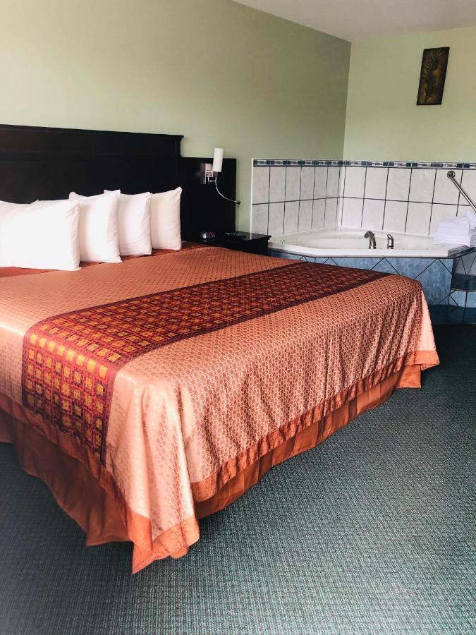 Perth Plaza Inn & Suites Eksteriør bilde