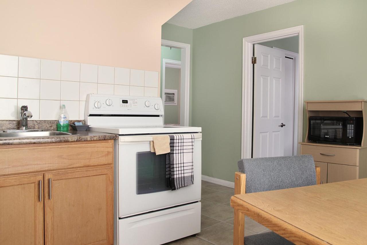 Perth Plaza Inn & Suites Eksteriør bilde