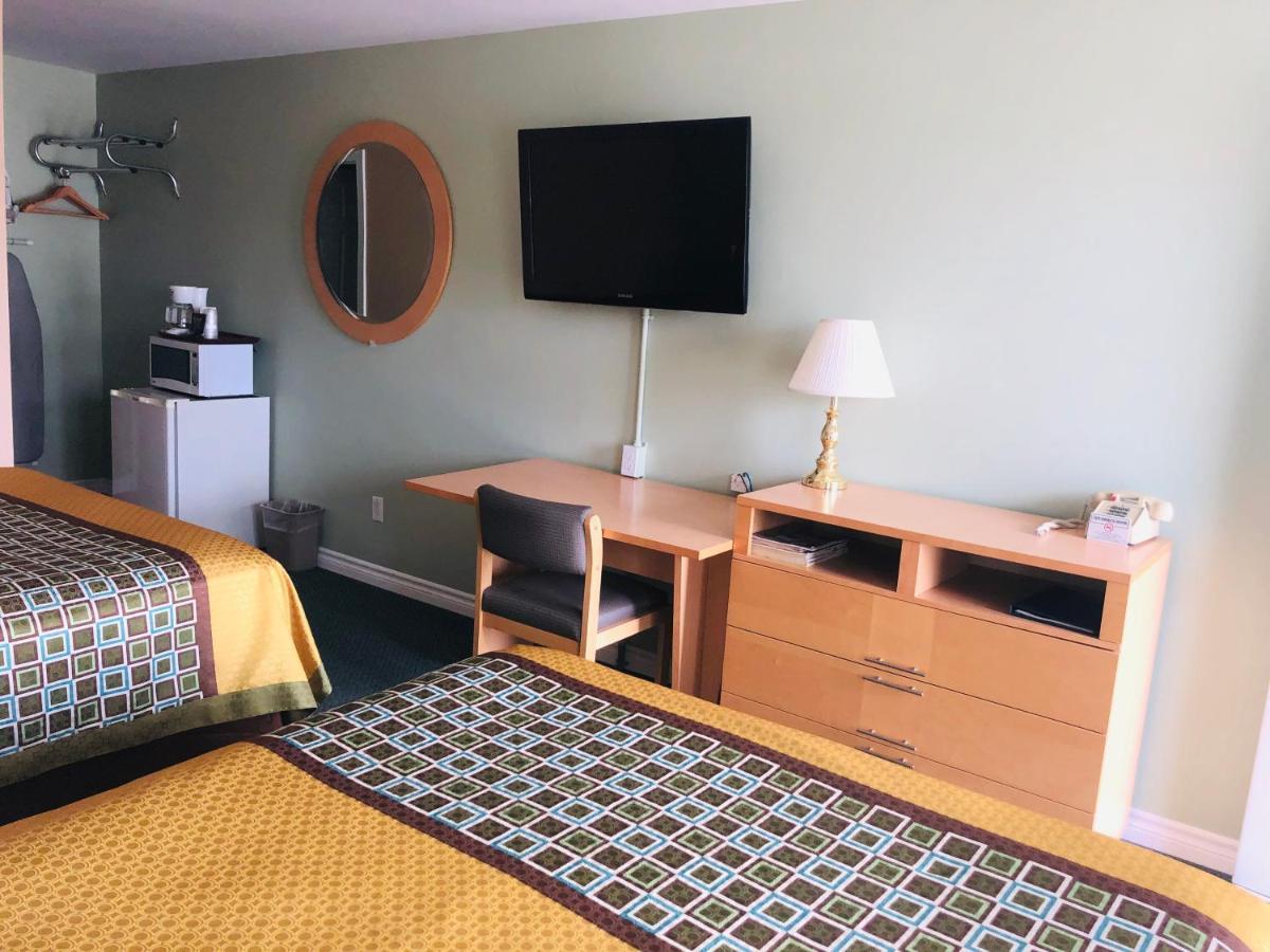 Perth Plaza Inn & Suites Eksteriør bilde